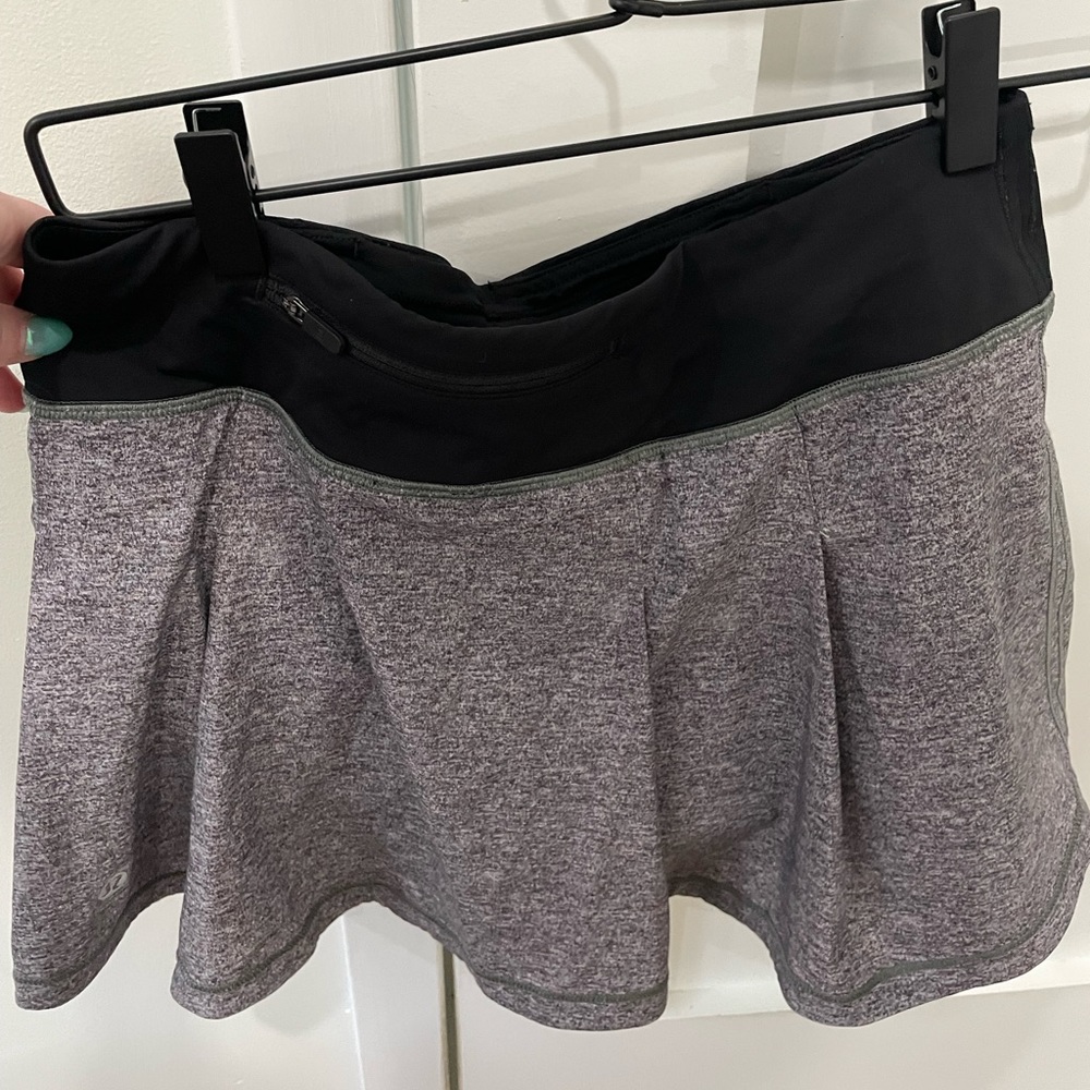 Black and Gray lululemon tennis skirt